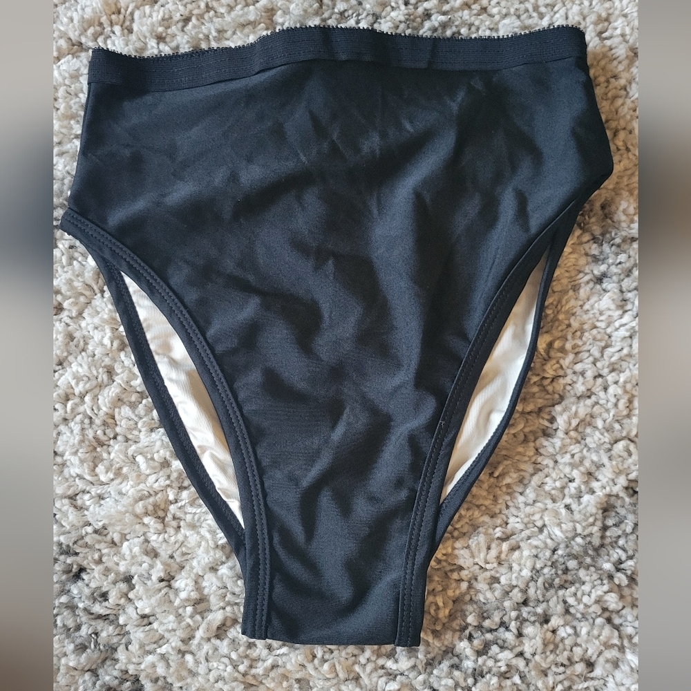 Eastnwest Black Luna Bottoms Size Medium NWT